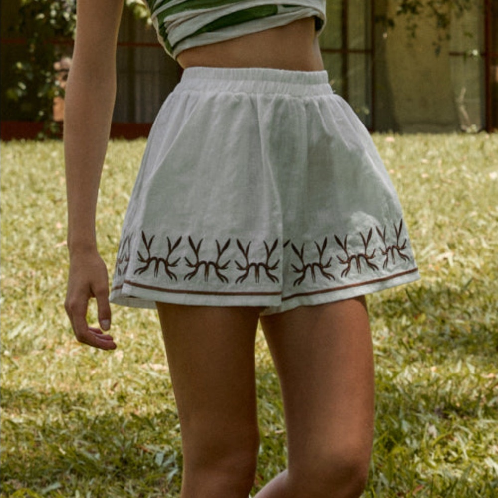 VRGGRL linen shorts NWT